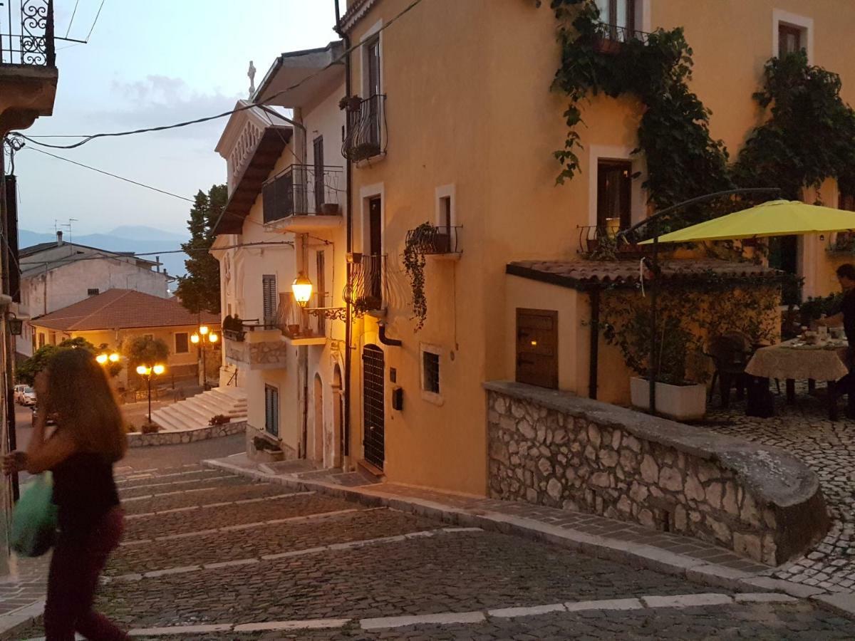 Scaccia Pensieri Βίλα Cerchio Εξωτερικό φωτογραφία