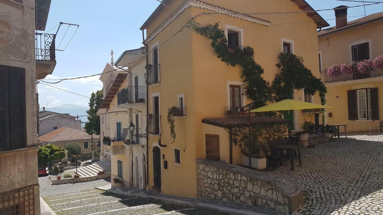 Scaccia Pensieri Βίλα Cerchio Εξωτερικό φωτογραφία